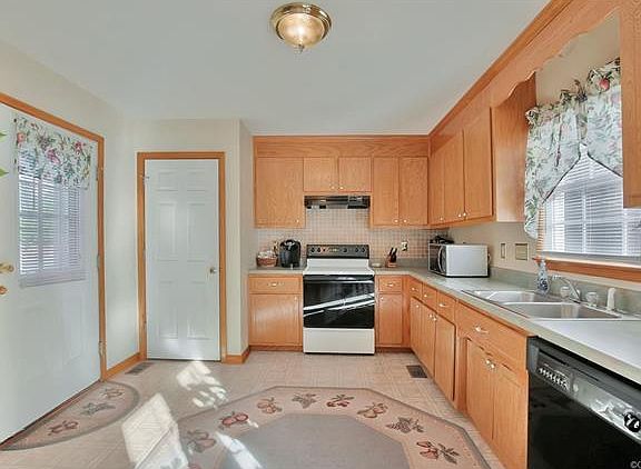 5th image of 23105 Pheasant Ct