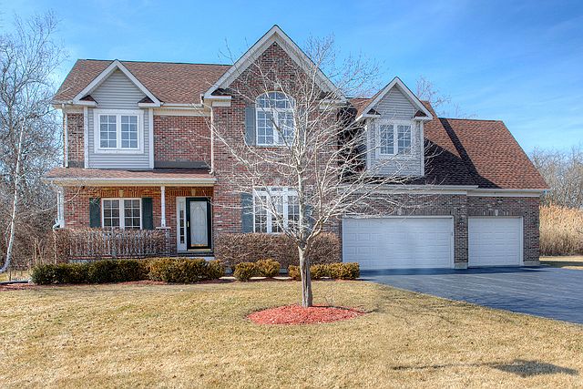 1st image of 4 Greenbriar Ln