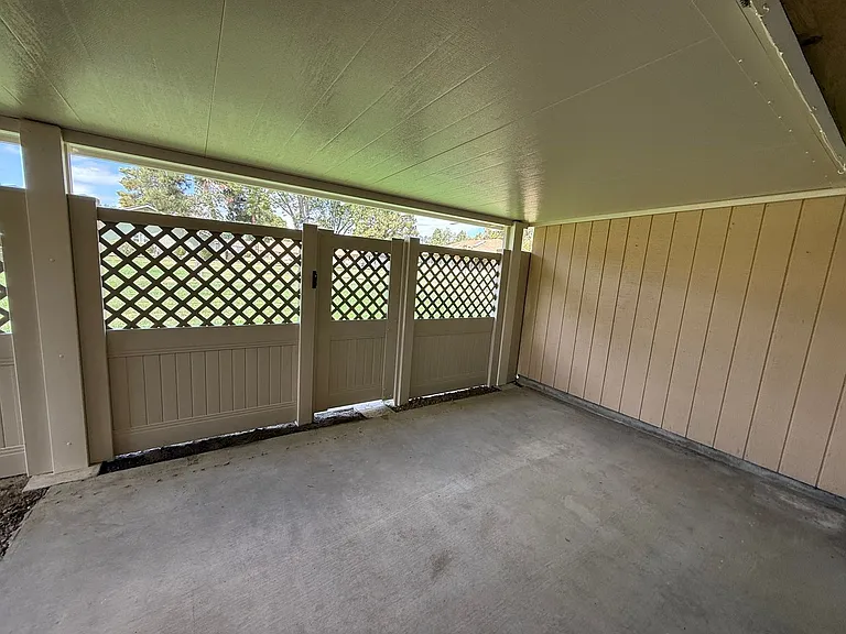 11109 Village 11 — Photo 16
