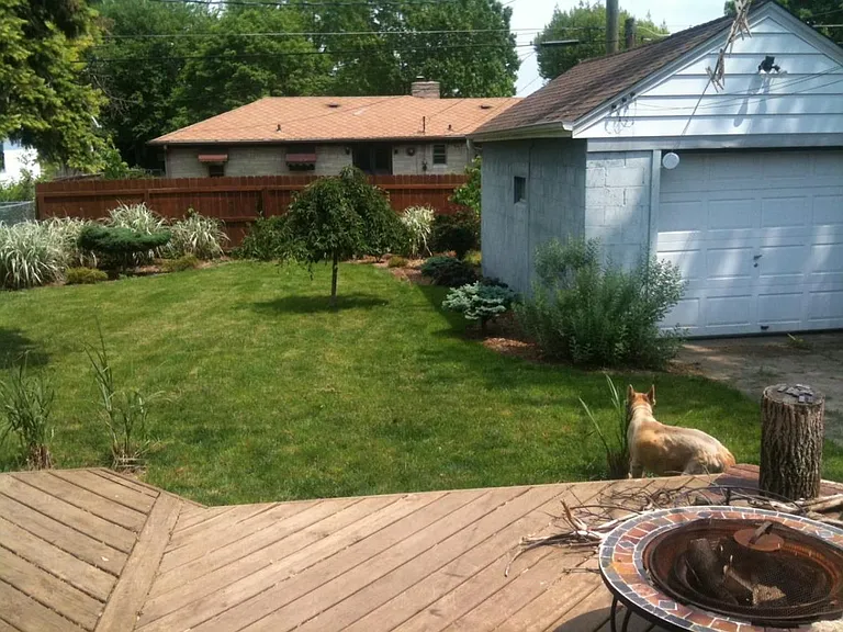 1109 N Downey Ave — Photo 4