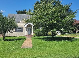 2110 Snead Ave, Colonial Heights, VA 23834