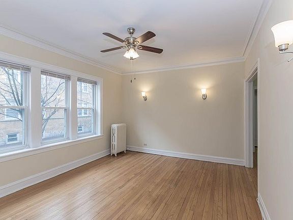 5th image of 4874 N Ashland Ave APT 3E