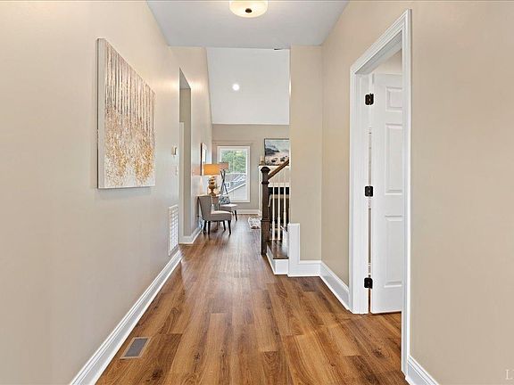 3rd image of 1187 Harborough Dr