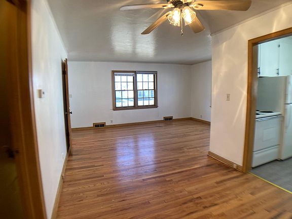 4th image of 1126 S 32nd St #1126