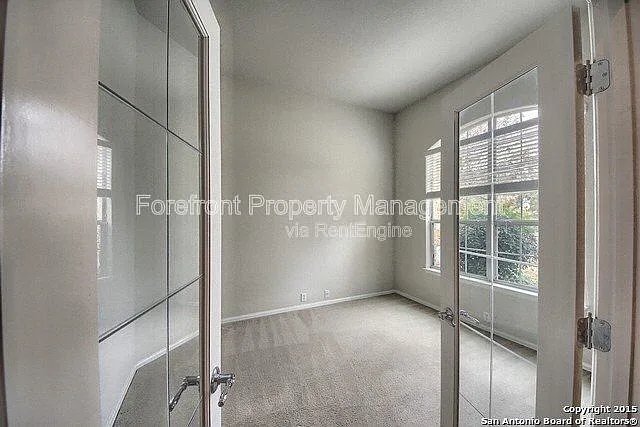 4319 Albert Martin — Photo 4
