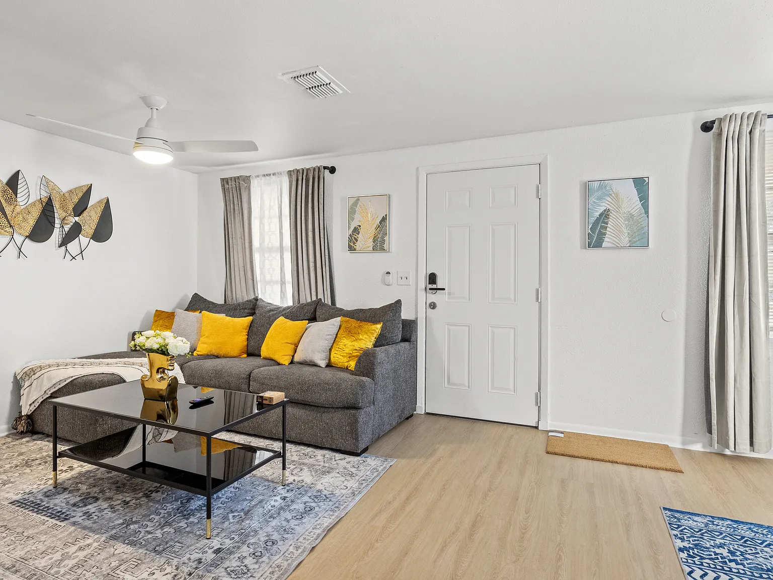3 bed, $2,450 — Photo 4
