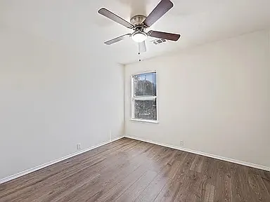 211 Prentice Dr — Photo 15