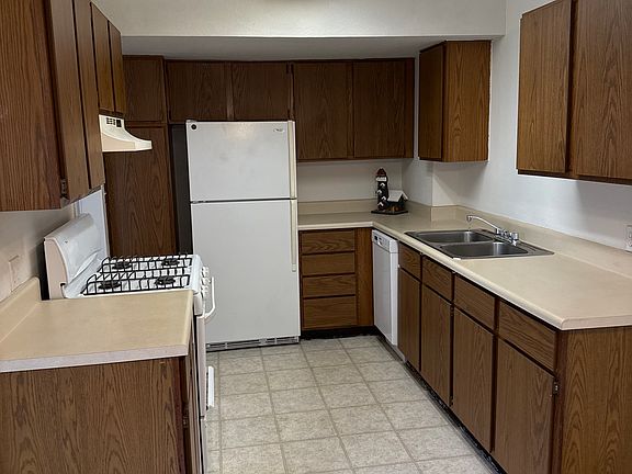 3rd image of 8112 Colorado St Unit D