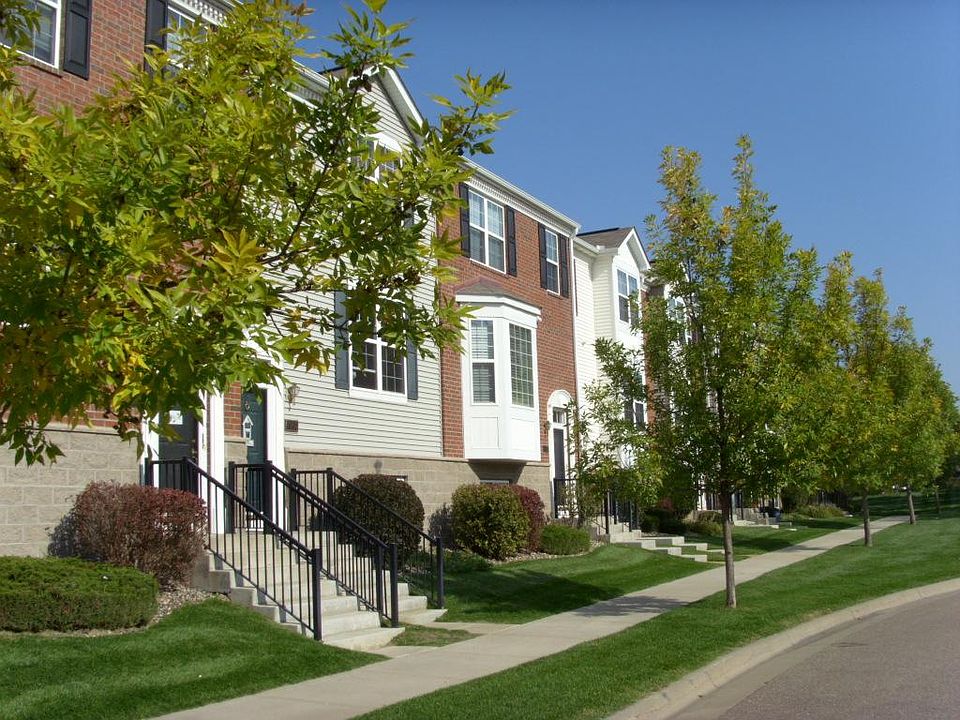 1st image of 7973 Stratford Cir N