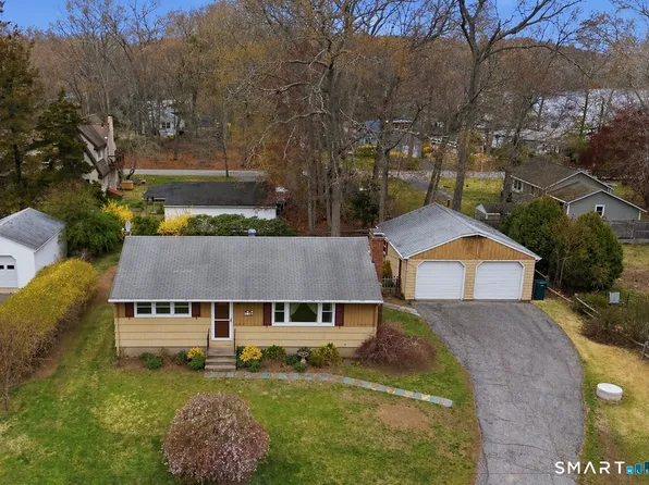 12 Pickerel Cove Trail, Old Lyme, CT 06371