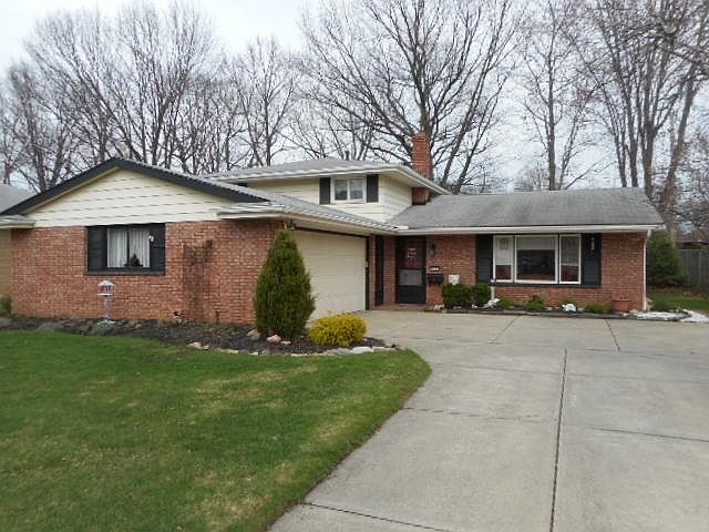 1st image of 7403 Pinewood Dr