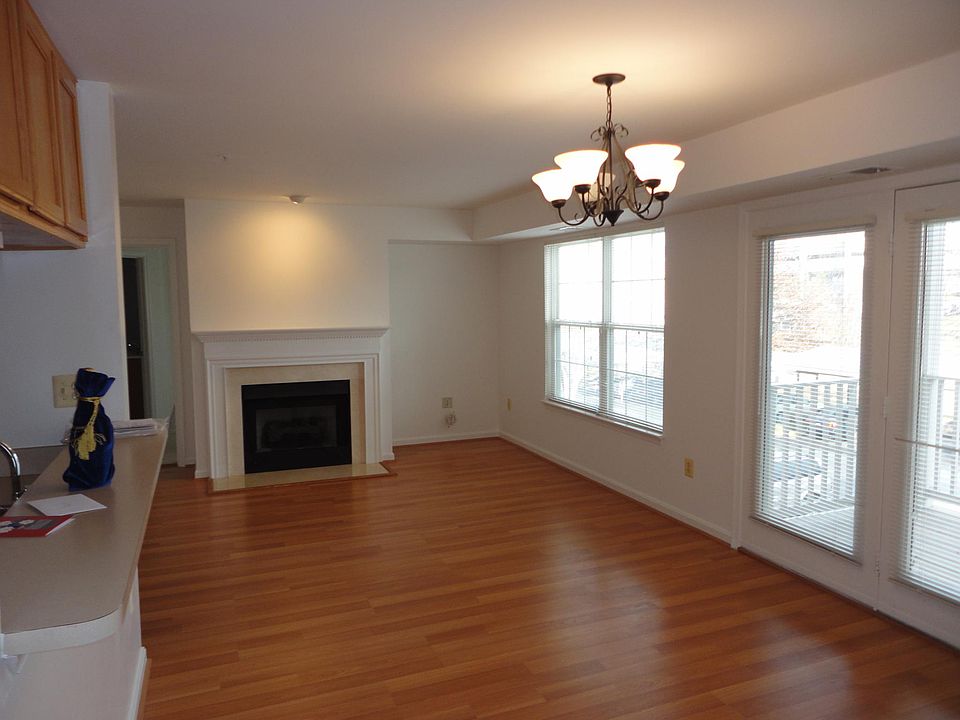 1st image of 4126 Monument Ct #H-202
