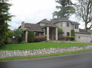 2107 Club House Dr, West Linn, OR 97068