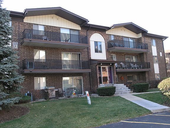 3rd image of 5237 James Ln APT 1222
