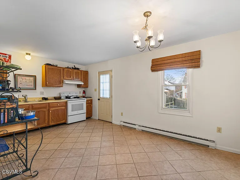 606 Nicholas Ave — Photo 5