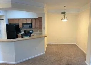 1 bed, 1.0 bath, 932 sqft, $2,200 — Photo 3