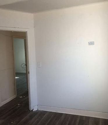 5th image of 163 Locust Ave