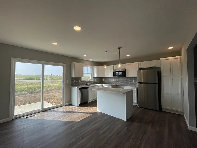 Megan Court Homes — Photo 3