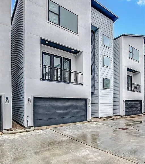 2407 Anita St #B — Photo 4