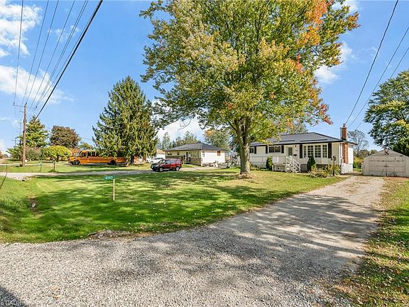 3rd image of 4143 Glancaster Rd