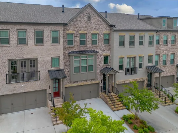 3 Hundley Ln, Roswell, GA 30076