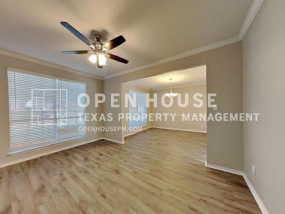 3rd image of 6307 Branch Hollow Ln