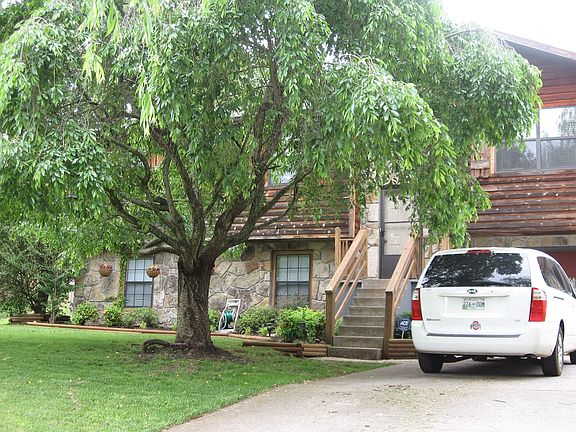 2nd image of 9037 Highbridge Dr