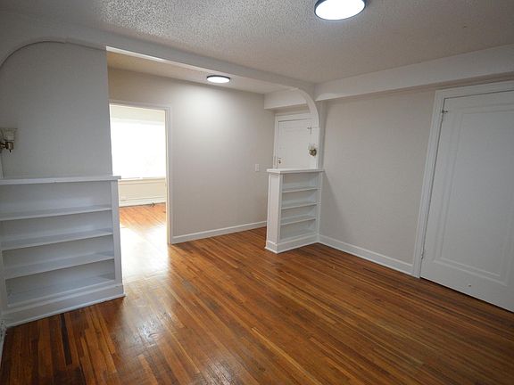 5th image of 808 W 38th St #3E