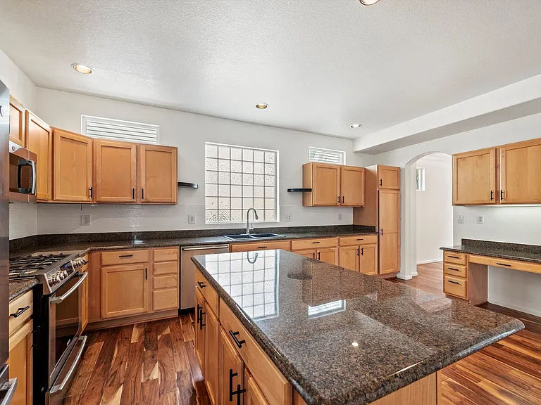 4440 W 63rd Pl — Photo 8