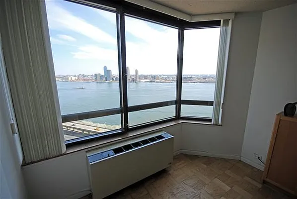 Rented by Luxury Habitat | media 20