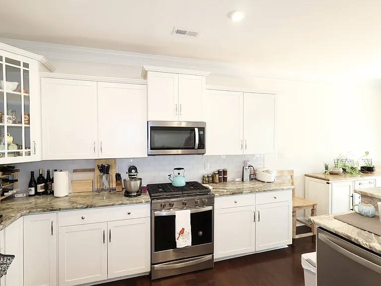 15507 Morocco Ln — Photo 13