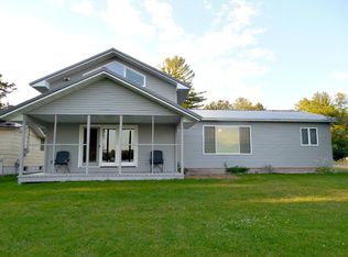 W3971 Lake Mary Dr N, Vulcan, MI 49892