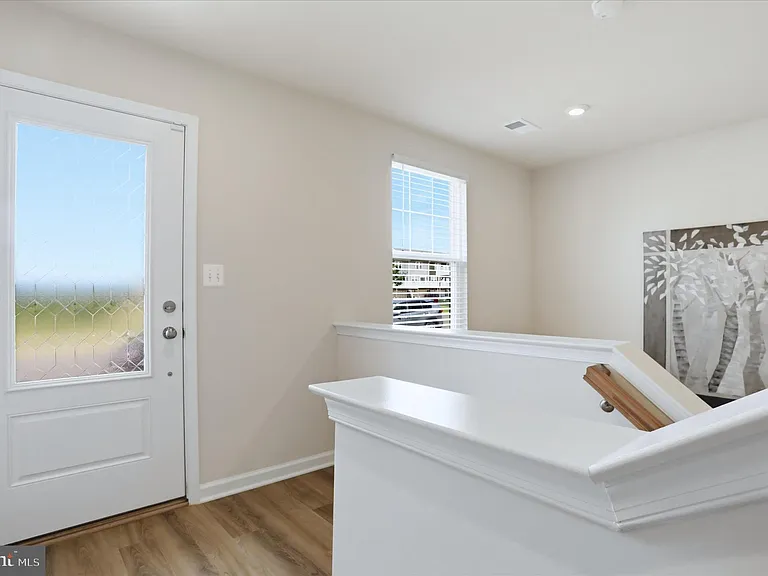 163 Anthem St — Photo 29