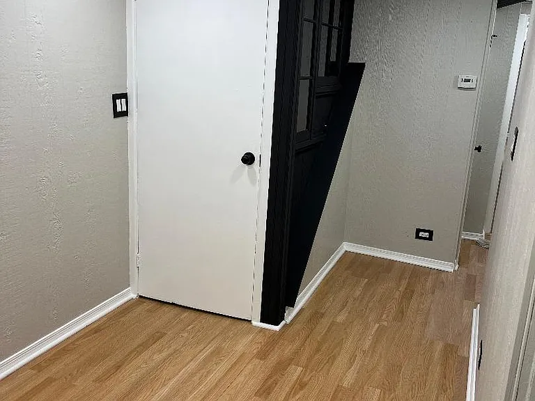 4523 N Keokuk Ave #BASEMENT — Photo 8