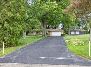 2560 Kenyon Ave NW, Massillon, OH 44647