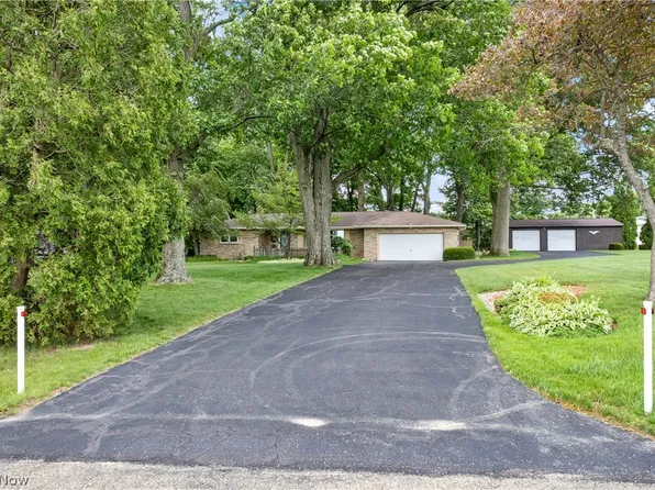 2560 Kenyon Ave NW, Massillon, OH 44647