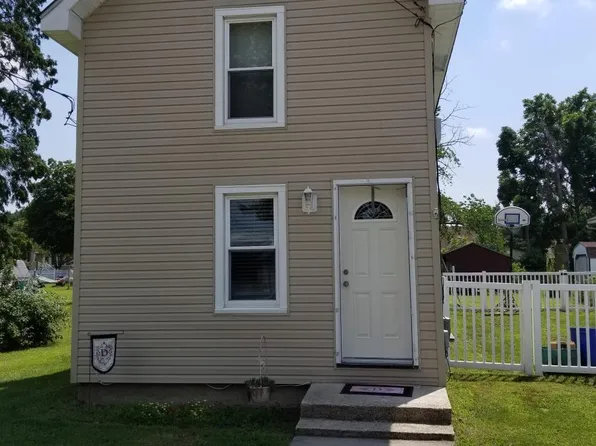 102 Dolbow Ave, Pennsville, NJ 08070