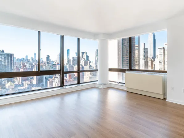 300 E. 39th Street image 45 of 48