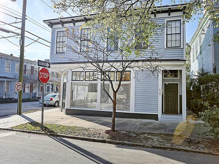415 E Gordon St — Photo 2