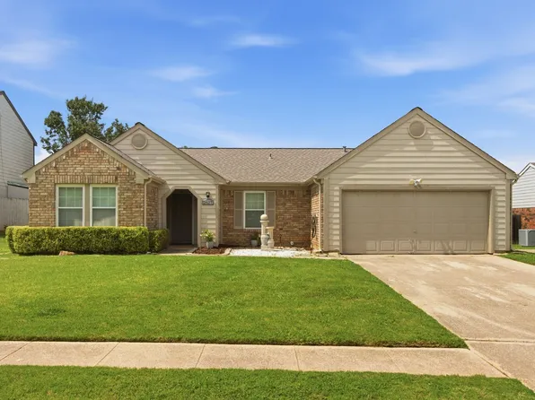 2627 Bayberry Ln, Euless, TX 76039