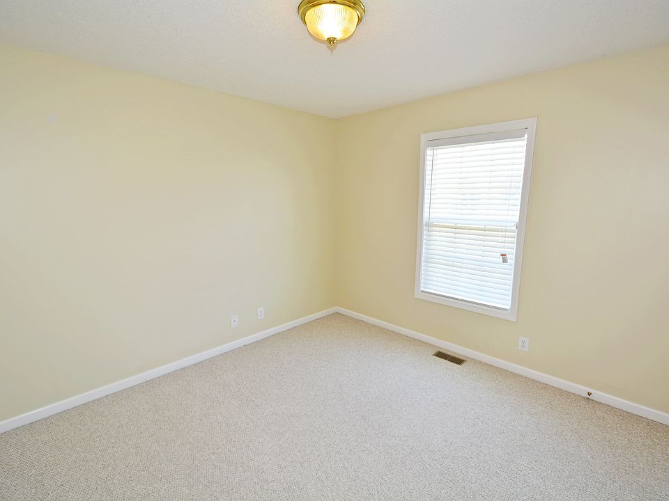 1st image of 643 Buttercup Dr