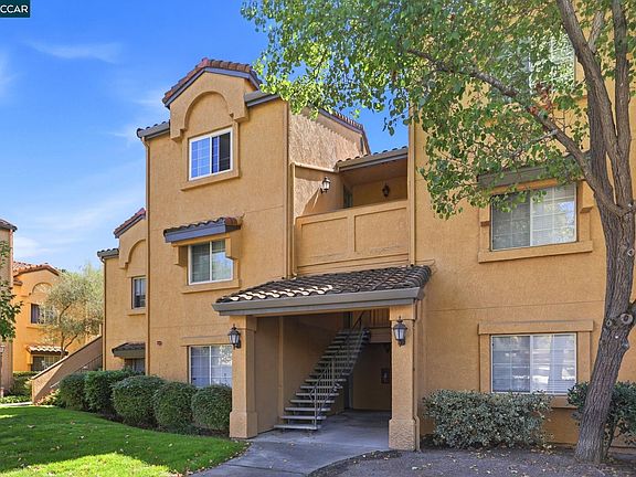 3rd image of 440 Bollinger Canyon Ln APT 396