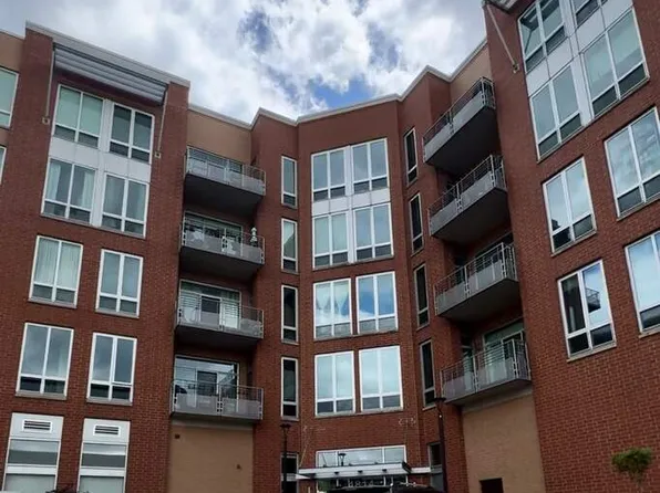 4814 N Clark St APT 205S, Chicago, IL 60640