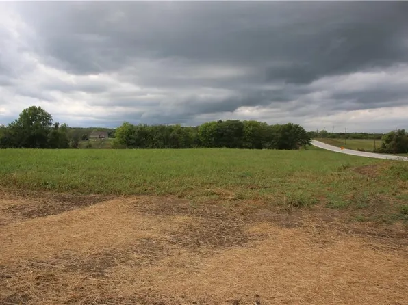 E 1472nd Rd, Lawrence, KS 66046
