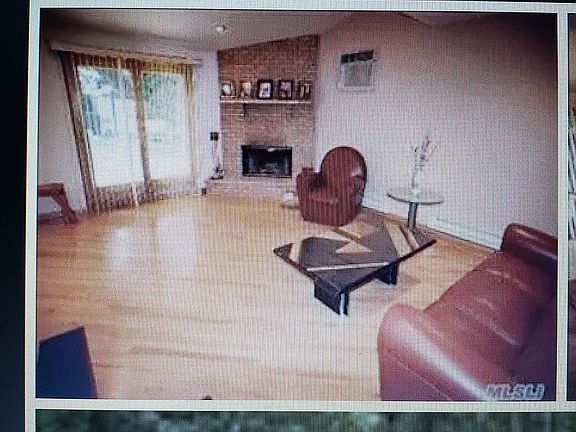 5th image of 214 Lawrence Ln