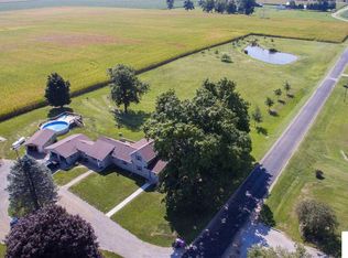 922 2000th Ave, Chestnut, IL 62518