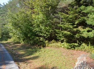 28 Ahmek Dr, Lake Placid, NY 12946
