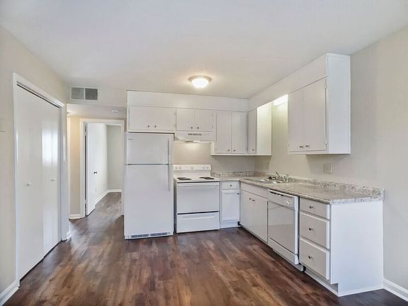 5th image of 3820 1st Ave Unit 47