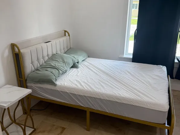 (undisclosed Address), Miami, FL 33168