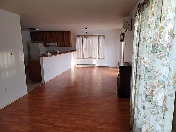 2nd image of 400 S Keyser Ave Unit A2